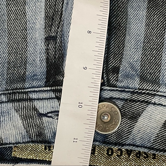 Striped jeans shorts - Picture 10 of 10